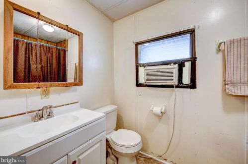 34068 Red Oak Dr, Frankford DE  19945-3437 exterior