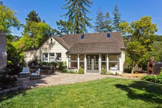 6722 Sims Dr, Oakland, CA 94611-3253