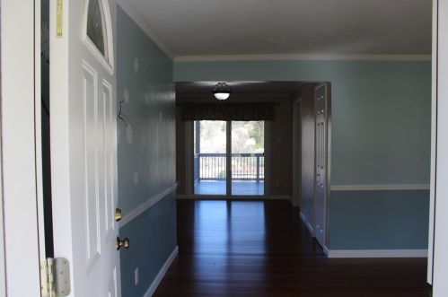 1546 Lucille Dr, Pittsburgh, PA 15234-2017