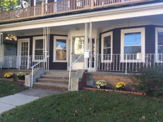 52 County Rd, Chelsea, MA 02150-1507