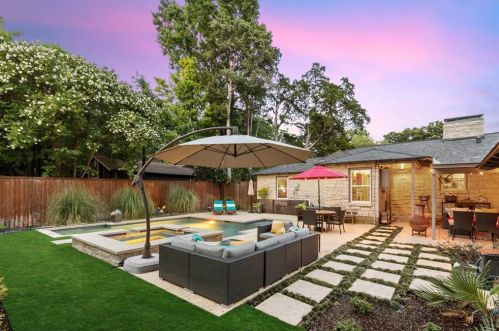 9335 Frst Hl Blvd, Dallas TX 75218-4004 exterior