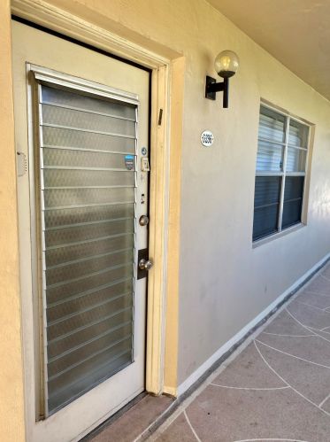 296 Normandy G, Delray Beach FL  33484-4778 exterior