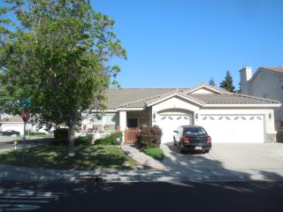 3900 Ginko Way, Sacramento CA  95834-3833 exterior