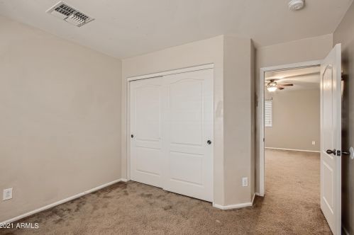 1305 Pryor Rd, San Tan Valley AZ  85140-4435 exterior