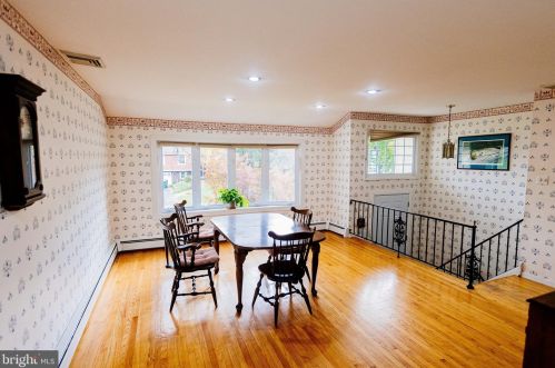 223 Meadow Dr, Yardley PA  19067-1311 exterior