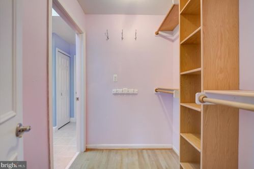 3517 Soffit Pl, Woodbridge VA  22192-5213 exterior