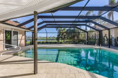 1224 Kittiwake Cir, Sanibel FL  33957-3608 exterior