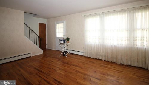 502 6th St, Lansdale PA  19446-2742 exterior