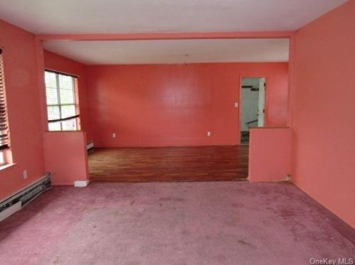 15 Capital Dr, Washingtonville NY  10992-1338 exterior