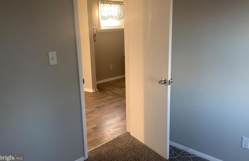 27 Wood St, West Deptford NJ  08066-1444 exterior