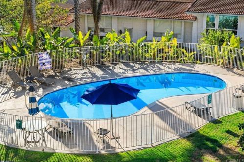 2327 Caringa Way, Carlsbad CA  92009-6344 exterior