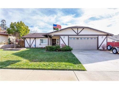 313 9th Pl, Beaumont, CA 92223-1653