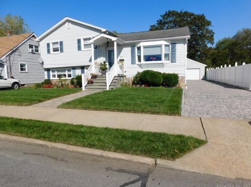 560 Amsterdam Ave, Bridgeport, CT 06606-4100