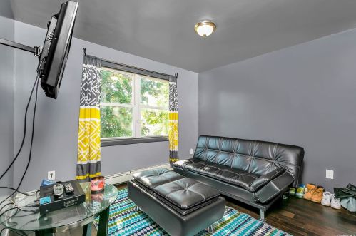 237 Woodycrest Dr, Holtsville NY  11742-1760 exterior