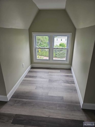 455 Washington Ave, Dumont NJ  07628-1227 exterior