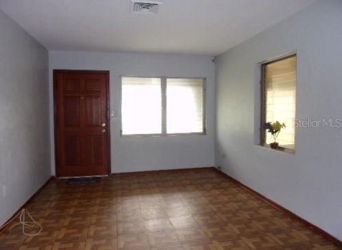 533 Granby St, Lakeland, FL 33801-6015