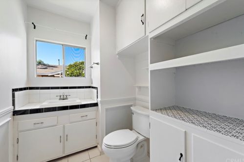 228 Waverly St, Orange CA  92866-1733 exterior