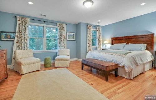 11 Cherokee Trl, Oakland NJ  07436-3011 exterior