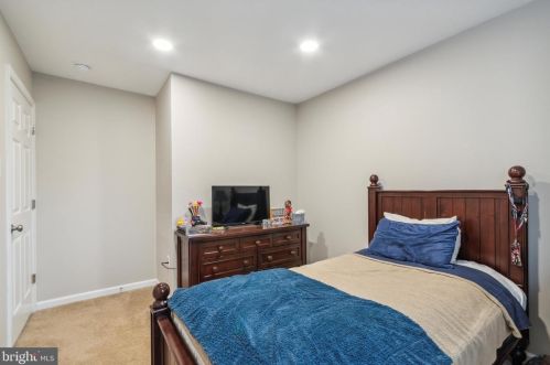 37 Dare Ln, Pottstown PA  19465-6601 exterior