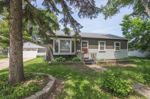 3108 92nd St, Sturtevant, WI 53177-2704