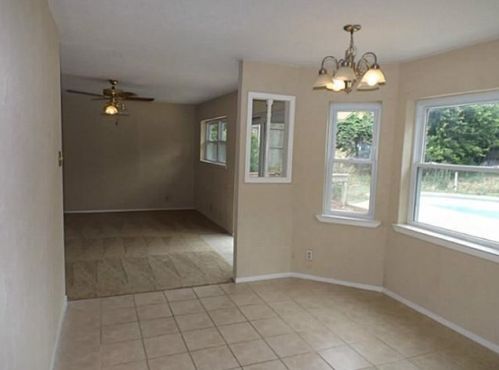 1815 Mary Dr, Euless TX  76040-5762 exterior