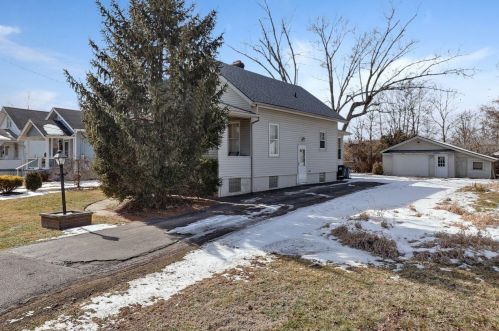7221 Elizabeth St, Cincinnati, OH 45231-5326