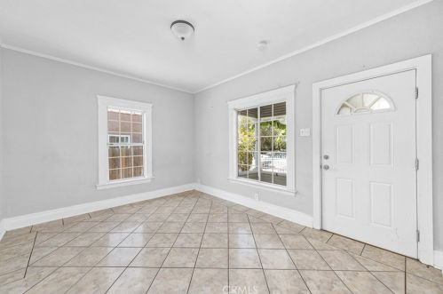 2010 Myrtle Ave, Long Beach CA 90806-4932 exterior