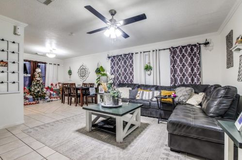 910 Calm Creek Ct, Channelview TX  77530-2872 exterior