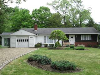 242 Alpine Village Dr, Cheswick, PA 15024-2226