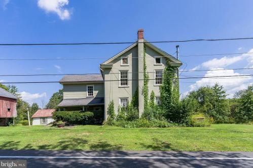 5 Schwenk Rd, Perkiomenville, PA 18074-9598