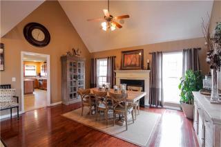 815 Ellie Nat Dr, Clarksville, TN 37040-7509