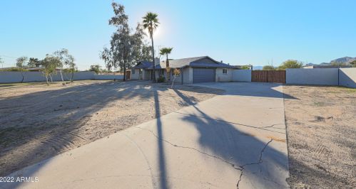 1912 200 Ave, Buckeye AZ 85326-9014 exterior