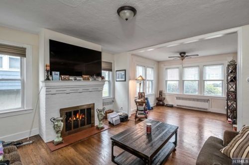 212 Walton St, Ridgewood, NJ 07450-4442