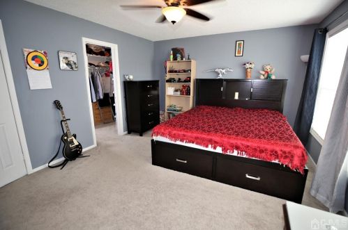 101 Van Liew Ct, East Brunswick NJ  08816-5695 exterior