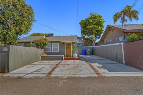 1014 Myers St, Oceanside, CA 92054-4907