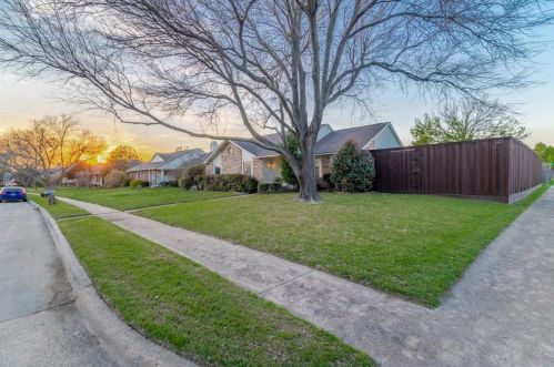 1325 Springview Dr, Allen TX  75002-2952 exterior