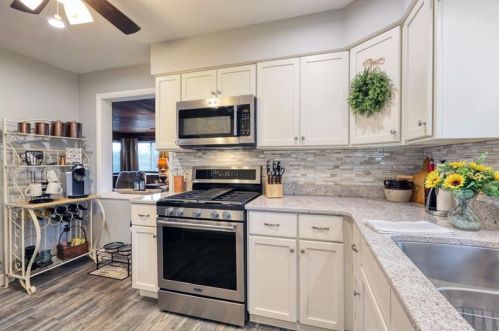 144 Addis Ave, Beaver Falls PA  15010-1016 exterior