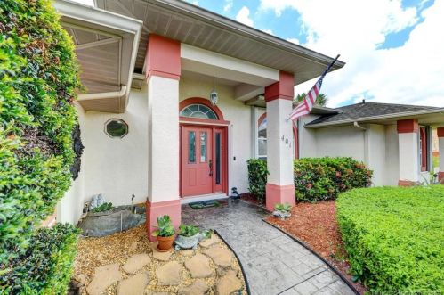 401 Doreen St, Fort Pierce, FL 34983-1813