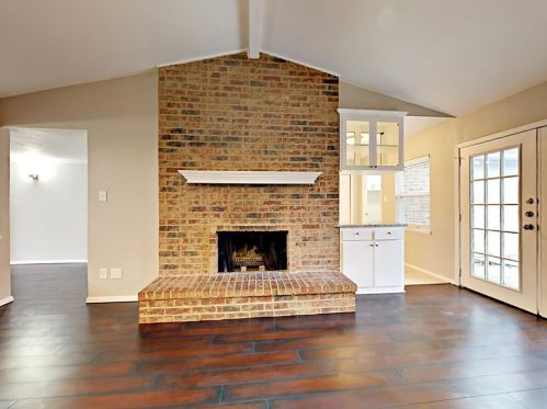 3912 Churchill Dr, Lewisville TX  75028-1522 exterior