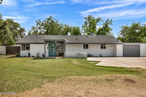 1111 Bethany Home Rd, Phoenix AZ  85014-2229 exterior