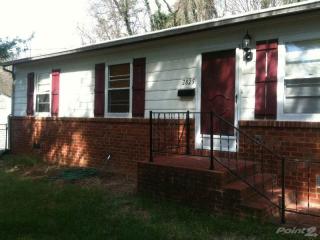 2825 Montvale Rd, Roanoke VA  24015-4029 exterior