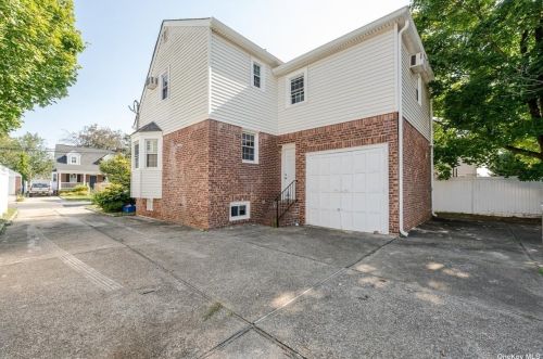 145 Ctr Ave, East Rockaway NY  11518-1002 exterior