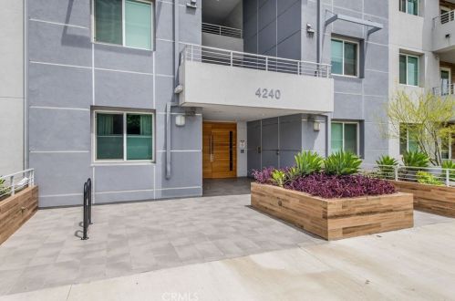 4240 Laurel Canyon Blvd, North Hollywood, CA 91604-2032