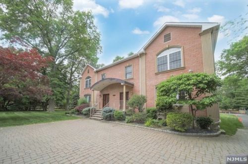 385 Livingston St, Norwood, NJ 07648-1803
