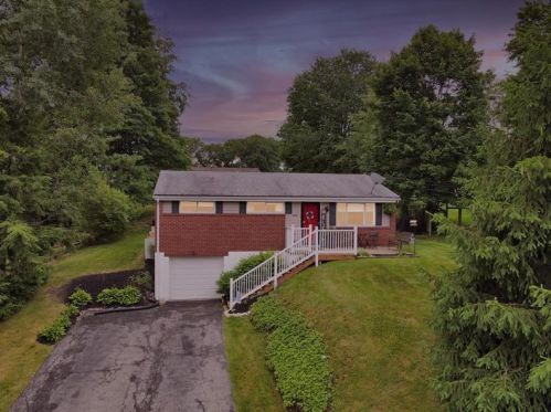 3505 Stag Dr, Gibsonia, PA 15044-7903