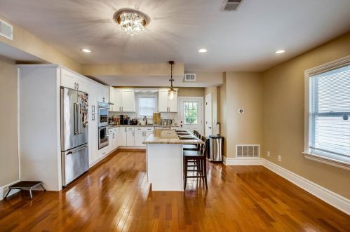 31 41 St, Bayonne NJ  07002-4803 exterior