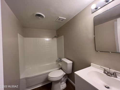 6848 Mary Dr, Tucson AZ  85730-1655 exterior