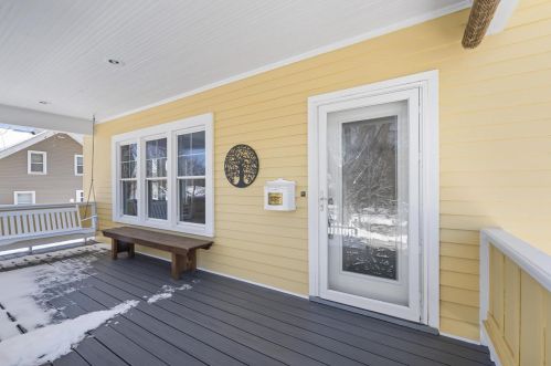 309 Park St, Mount Horeb, WI 53572-1745