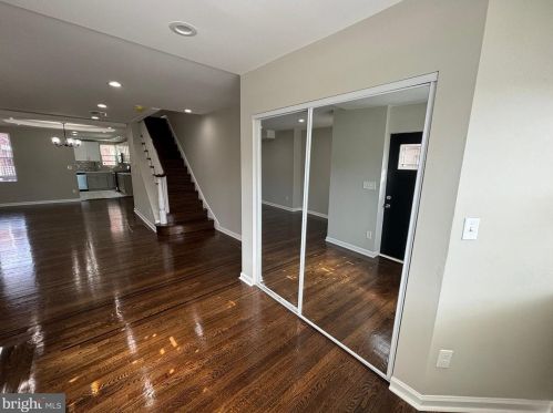 6536 Bouvier St, Philadelphia, PA 19126-3413