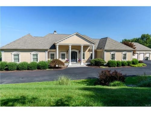6427 Rutledge Dr, Schnecksville, PA 18078-3633